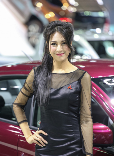 Người đẹp khoe dáng tại triển lãm ôtô lớn nhất Thái Lan
