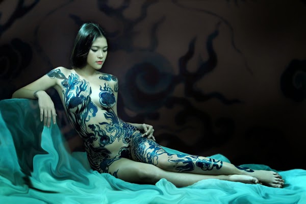 Bộ ảnh body painting của người mẫu Lâm Quế Minh