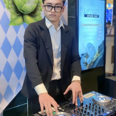 Báo Giá Thuê DJ Chuyên Nghiệp