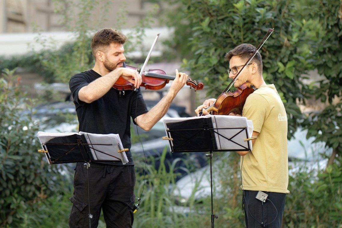 Báo Giá Thuê Nhạc Công Violin Tại Hồ Chí Minh